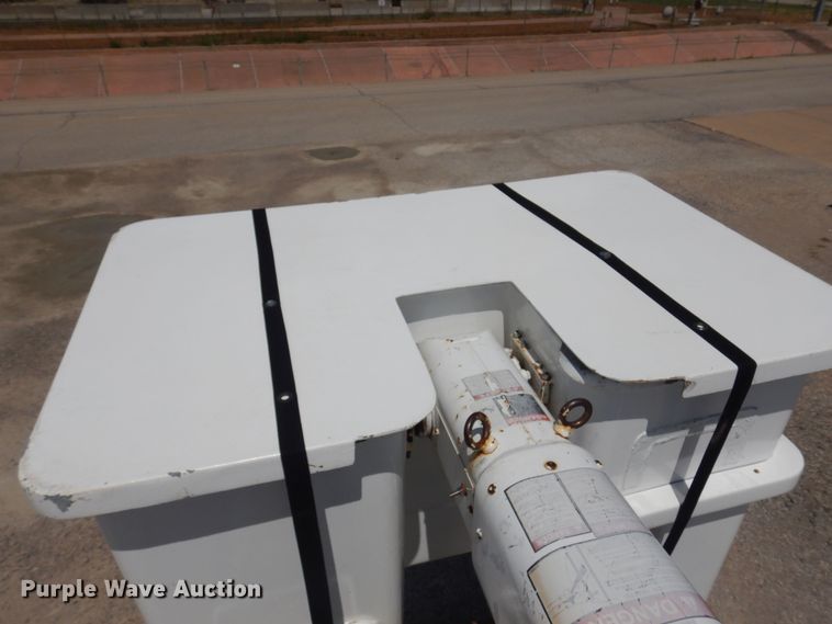 image for item DB7849 2000 GMC C7500  bucket truck