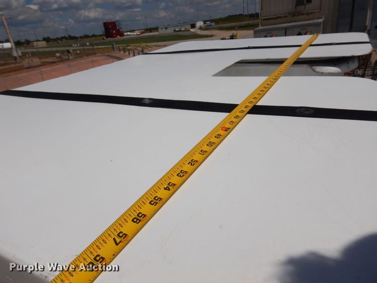 image for item DB7849 2000 GMC C7500  bucket truck