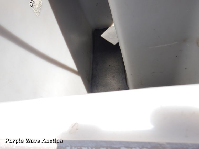 image for item DB7849 2000 GMC C7500  bucket truck