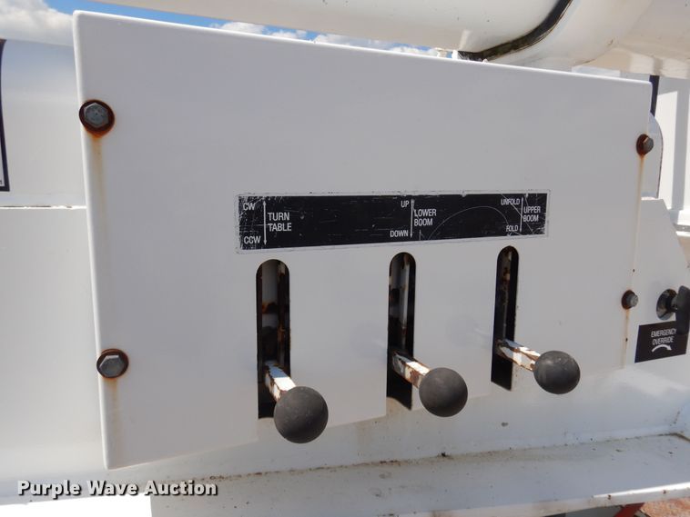 image for item DB7849 2000 GMC C7500  bucket truck