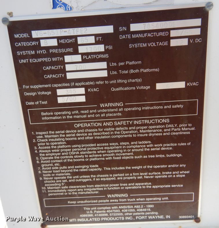 image for item DB7849 2000 GMC C7500  bucket truck