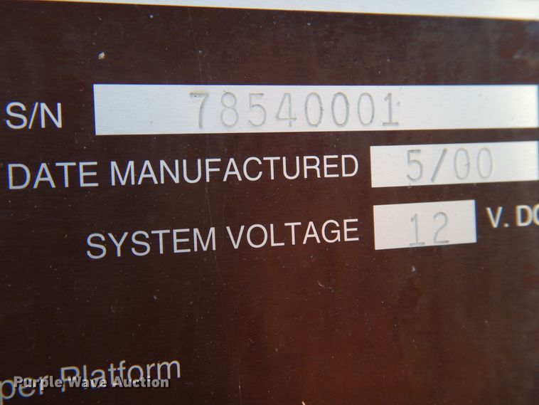 image for item DB7849 2000 GMC C7500  bucket truck