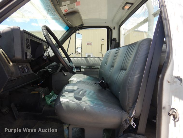 image for item DB7849 2000 GMC C7500  bucket truck