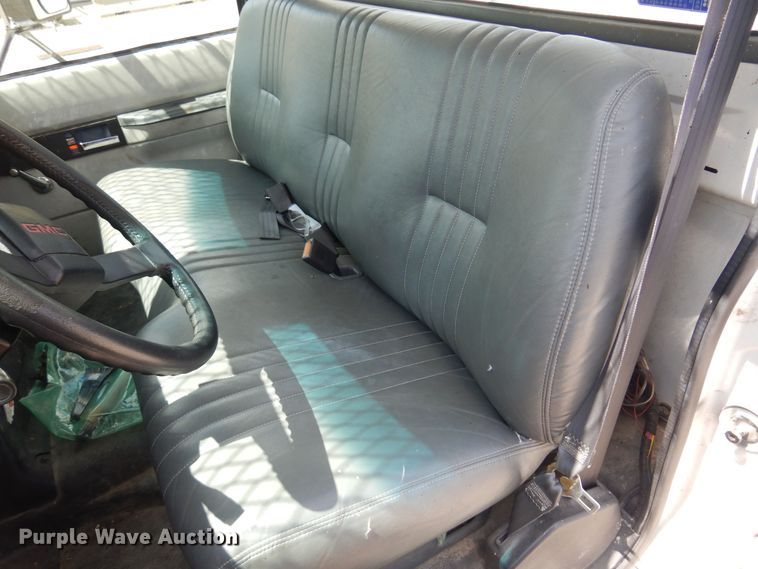 image for item DB7849 2000 GMC C7500  bucket truck