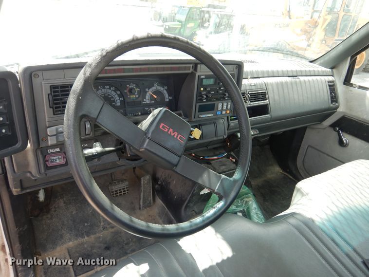 image for item DB7849 2000 GMC C7500  bucket truck