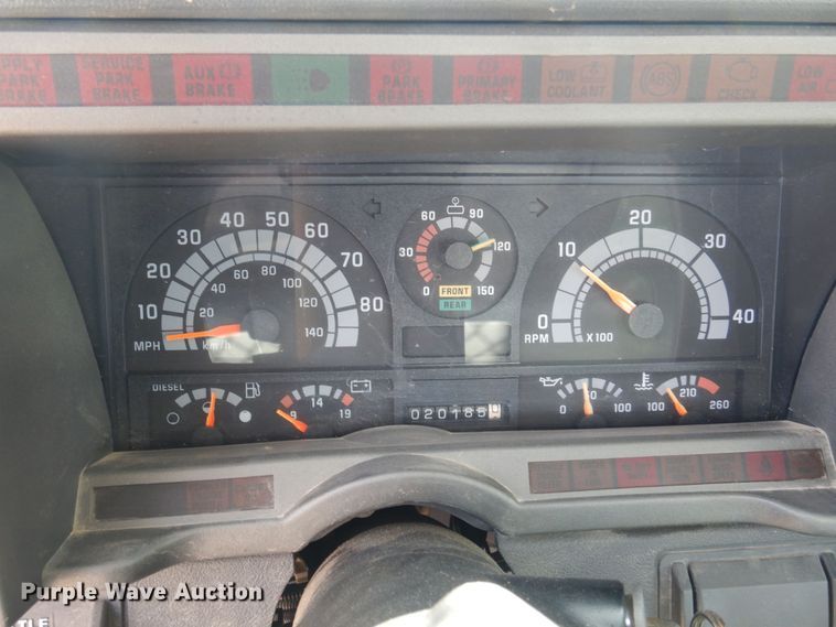 image for item DB7849 2000 GMC C7500  bucket truck