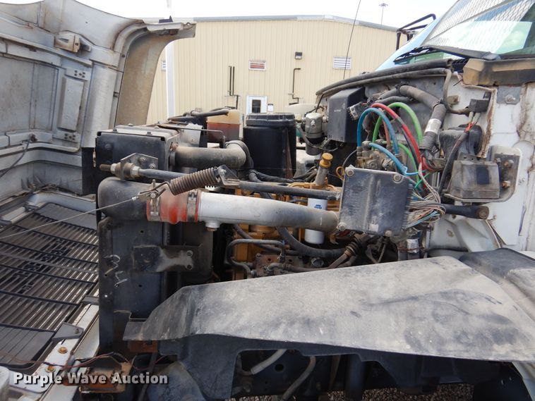 image for item DB7849 2000 GMC C7500  bucket truck