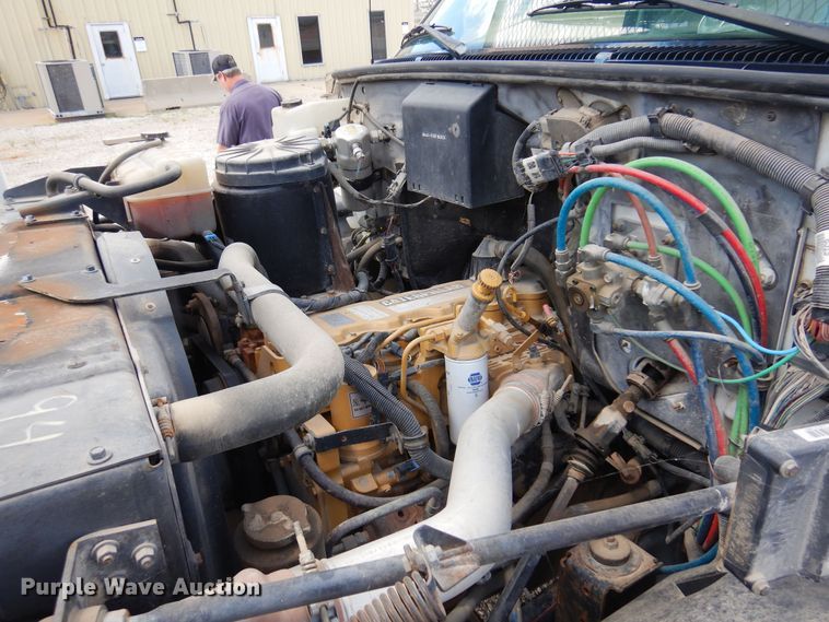 image for item DB7849 2000 GMC C7500  bucket truck