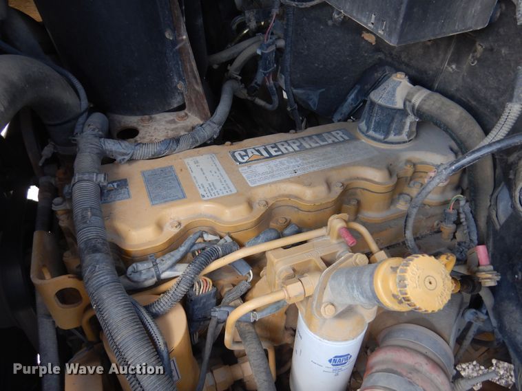 image for item DB7849 2000 GMC C7500  bucket truck