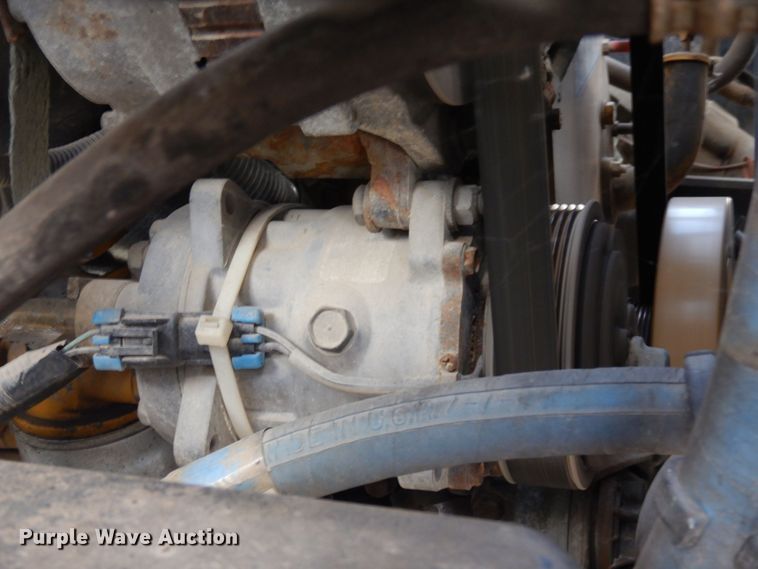 image for item DB7849 2000 GMC C7500  bucket truck