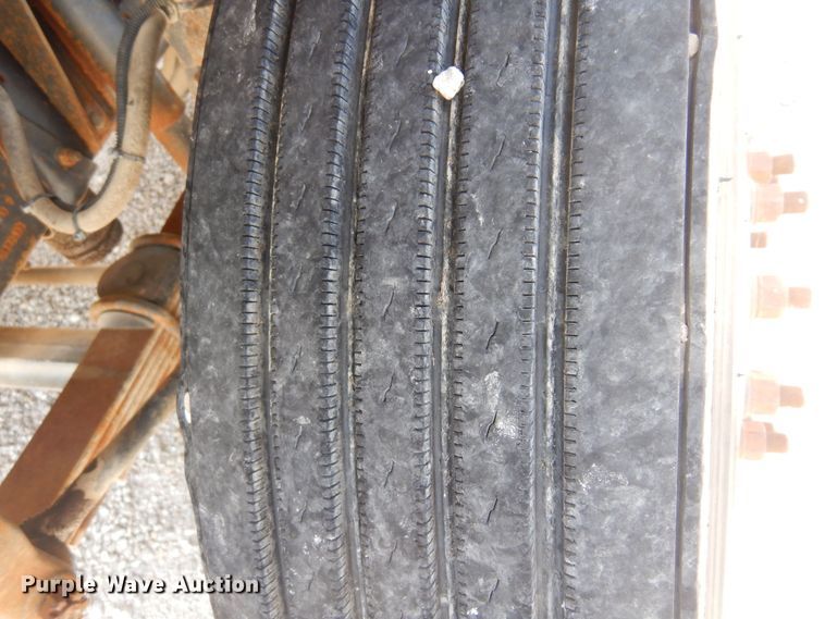 image for item DB7849 2000 GMC C7500  bucket truck