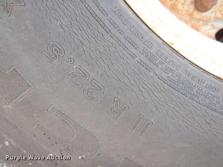 image for item DB7849 2000 GMC C7500  bucket truck