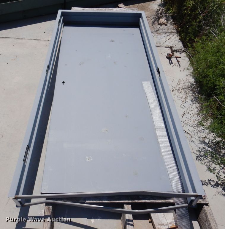 image for item DB7853 Metal building