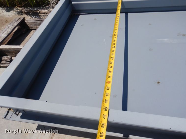 image for item DB7853 Metal building