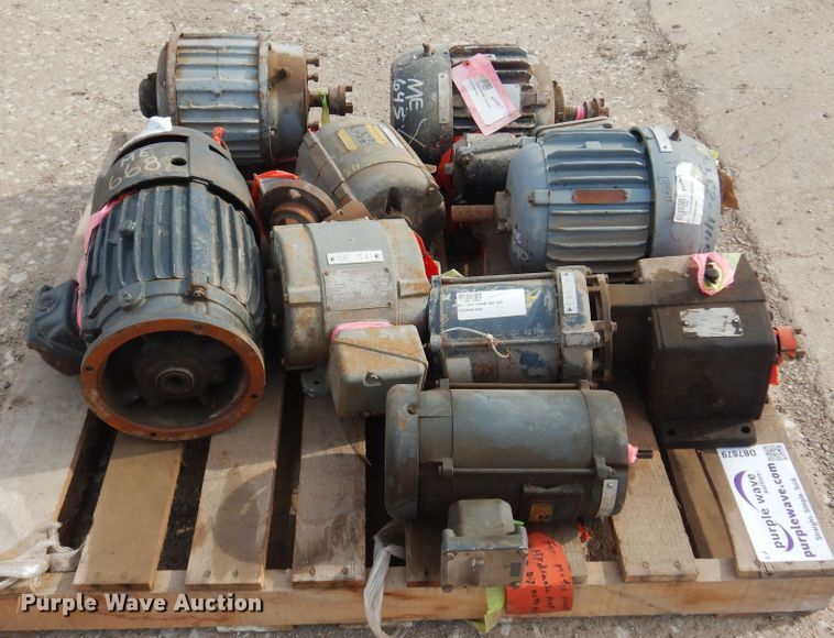 image for item DB7879 (8) electric motors