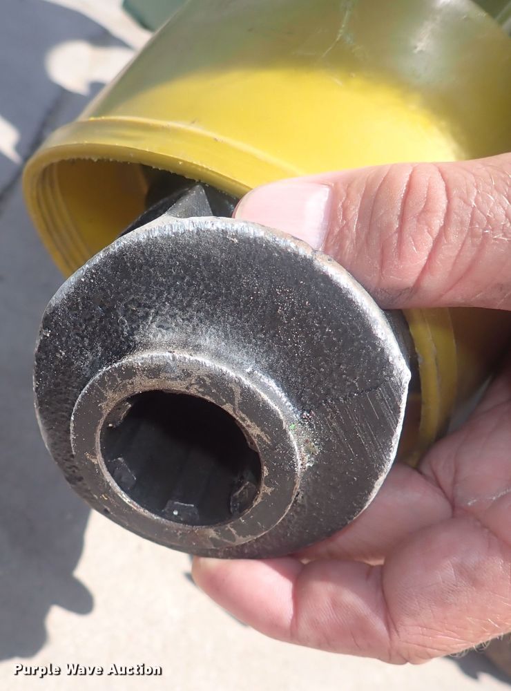 image for item DF8341 Wallenstein BX62  wood chipper