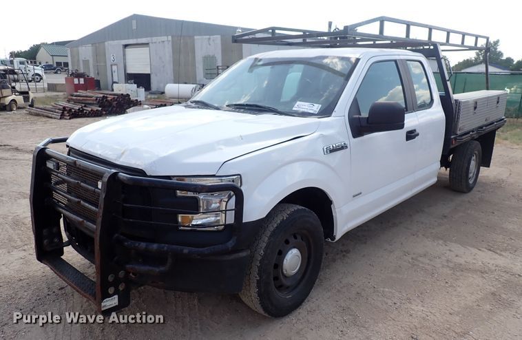 image for item DG2723 2017 Ford F150 XL  SuperCab flatbed pickup truck