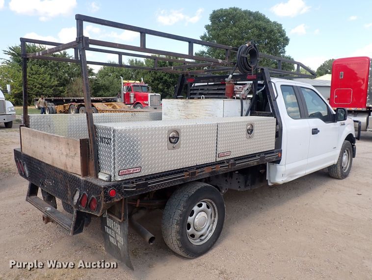 image for item DG2723 2017 Ford F150 XL  SuperCab flatbed pickup truck