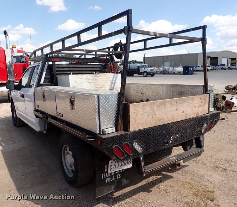 image for item DG2723 2017 Ford F150 XL  SuperCab flatbed pickup truck