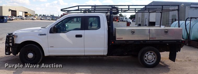 image for item DG2723 2017 Ford F150 XL  SuperCab flatbed pickup truck