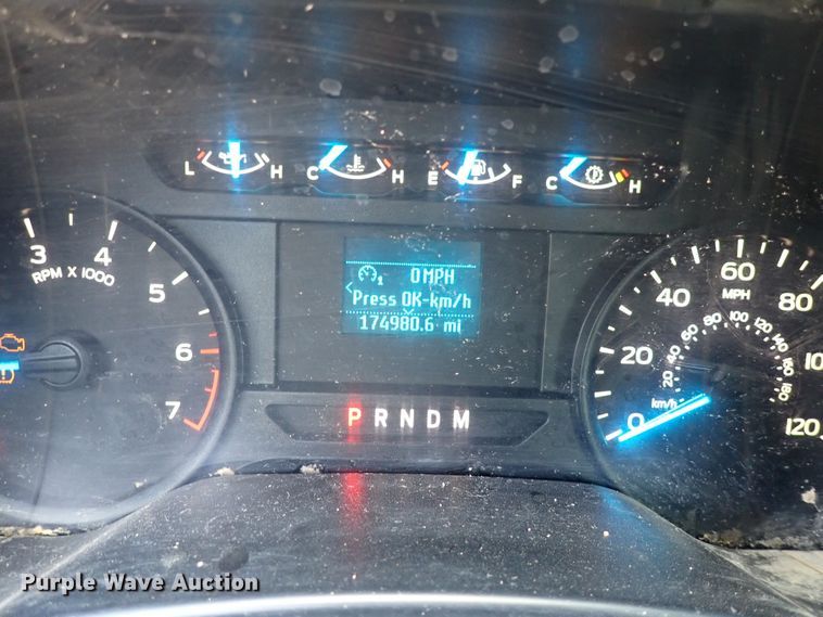 image for item DG2723 2017 Ford F150 XL  SuperCab flatbed pickup truck