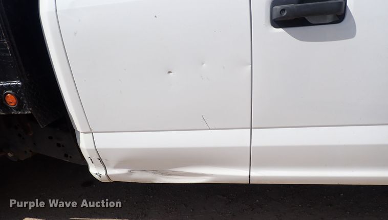 image for item DG2723 2017 Ford F150 XL  SuperCab flatbed pickup truck