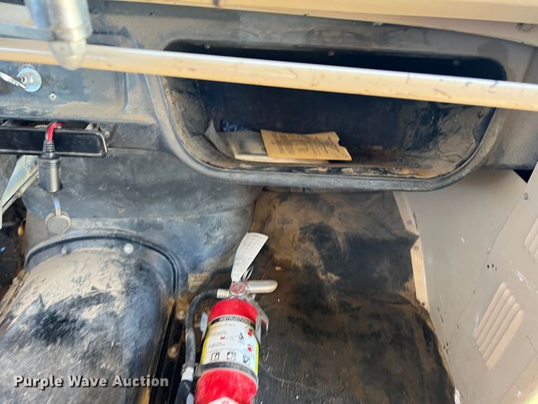 image for item DJ7712 1989 Chevrolet B60  school bus