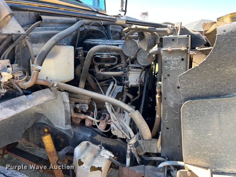 image for item DJ7712 1989 Chevrolet B60  school bus