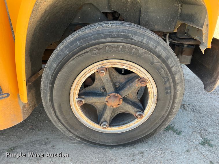 image for item DJ7712 1989 Chevrolet B60  school bus