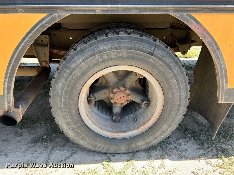 image for item DJ7712 1989 Chevrolet B60  school bus