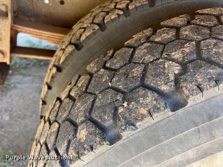 image for item DJ7712 1989 Chevrolet B60  school bus