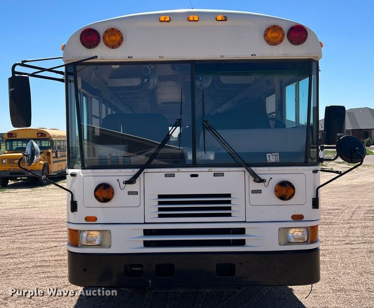 image for item DJ7713 1999 Amtran Genesis  school bus