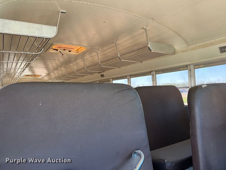 image for item DJ7713 1999 Amtran Genesis  school bus