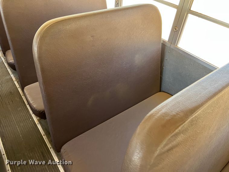 image for item DJ7713 1999 Amtran Genesis  school bus