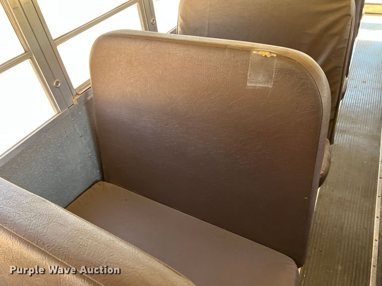 image for item DJ7713 1999 Amtran Genesis  school bus