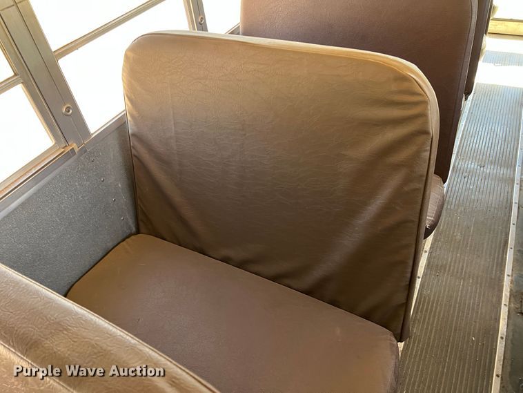 image for item DJ7713 1999 Amtran Genesis  school bus