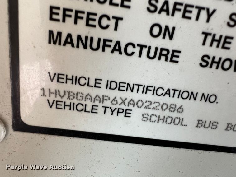 image for item DJ7713 1999 Amtran Genesis  school bus