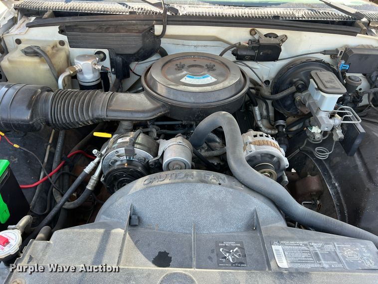 image for item DJ7744 1992 GMC Sierra 1500  pickup truck