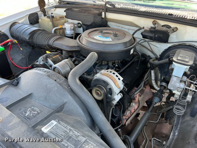 image for item DJ7744 1992 GMC Sierra 1500  pickup truck
