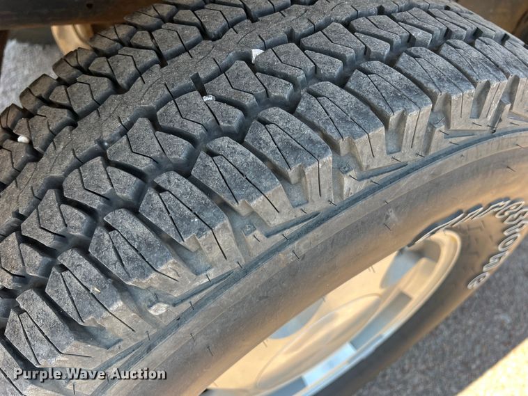 image for item DJ7744 1992 GMC Sierra 1500  pickup truck