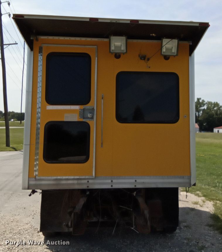 image for item DK0979 2005 Ford F750 Super Duty XLT  inspection truck