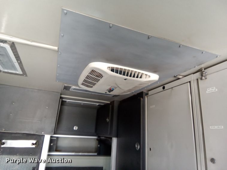 image for item DK0979 2005 Ford F750 Super Duty XLT  inspection truck