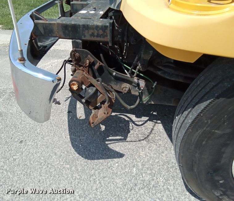 image for item DK0979 2005 Ford F750 Super Duty XLT  inspection truck