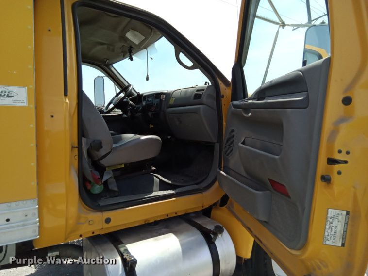 image for item DK0979 2005 Ford F750 Super Duty XLT  inspection truck