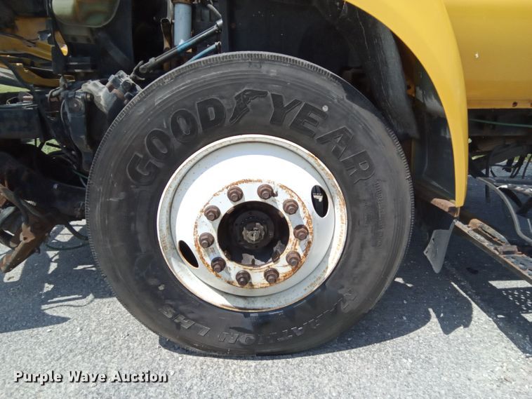 image for item DK0979 2005 Ford F750 Super Duty XLT  inspection truck