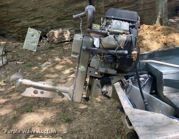 image for item DK6430 2008 Alweld  boat