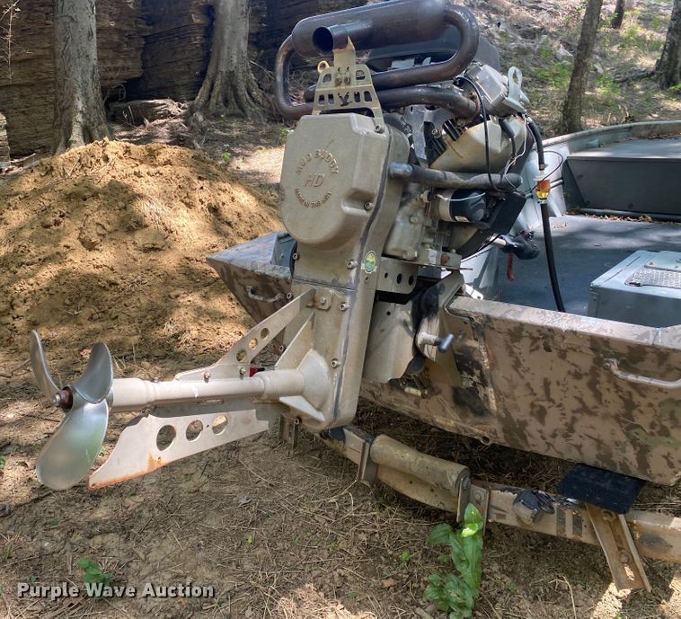 image for item DK6430 2008 Alweld  boat