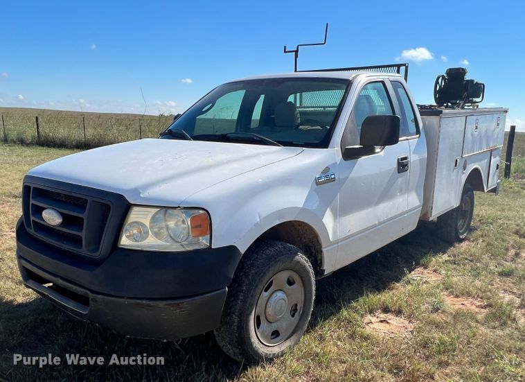 image for item DK7079 2008 Ford F150  utility bed pickup truck