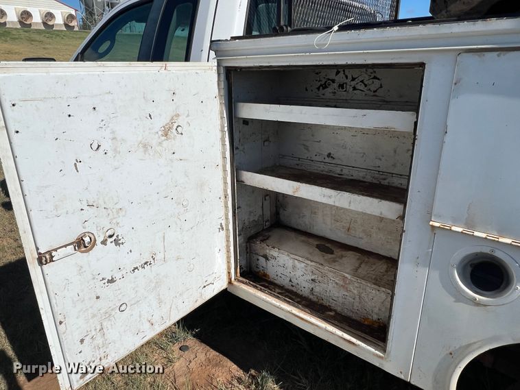 image for item DK7079 2008 Ford F150  utility bed pickup truck