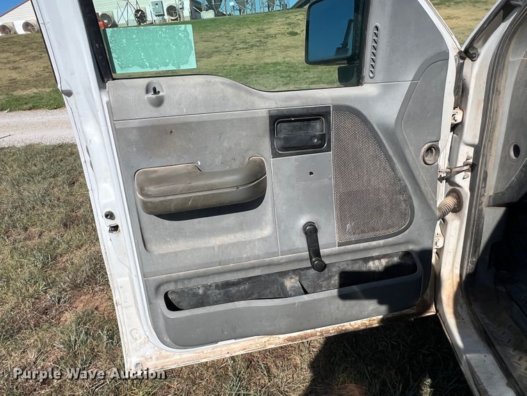 image for item DK7079 2008 Ford F150  utility bed pickup truck